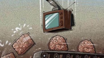 «Разбить или выбросить телевизор не получится»: психолог объясняет, как не попасть на крючок пропаганды