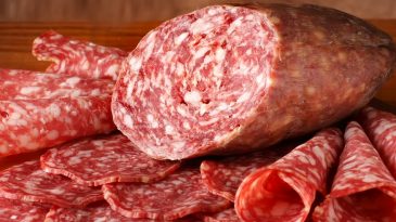 В Беларуси поднимут цены на мясо в целях компенсации растущих затрат на сырье и материальные ресурсы