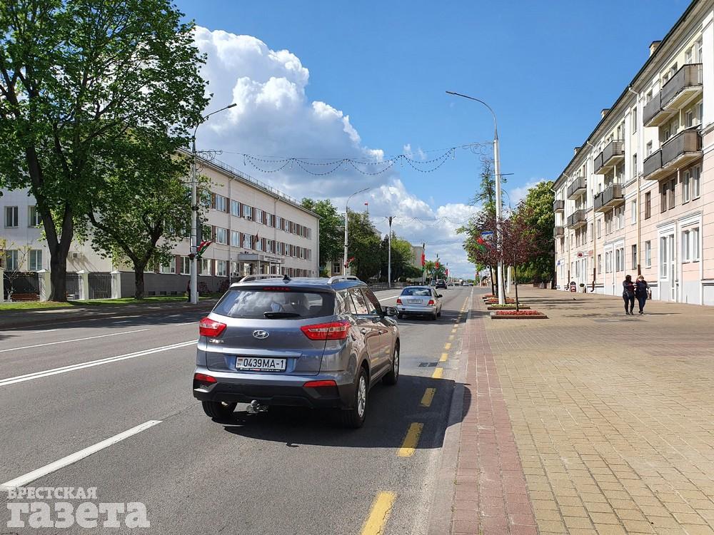 Ул брестская. Кемерово Брестская улица. По городу едет, Брестская улица. Сестра Брестская улица. Улица Брестская 40 1999 год.