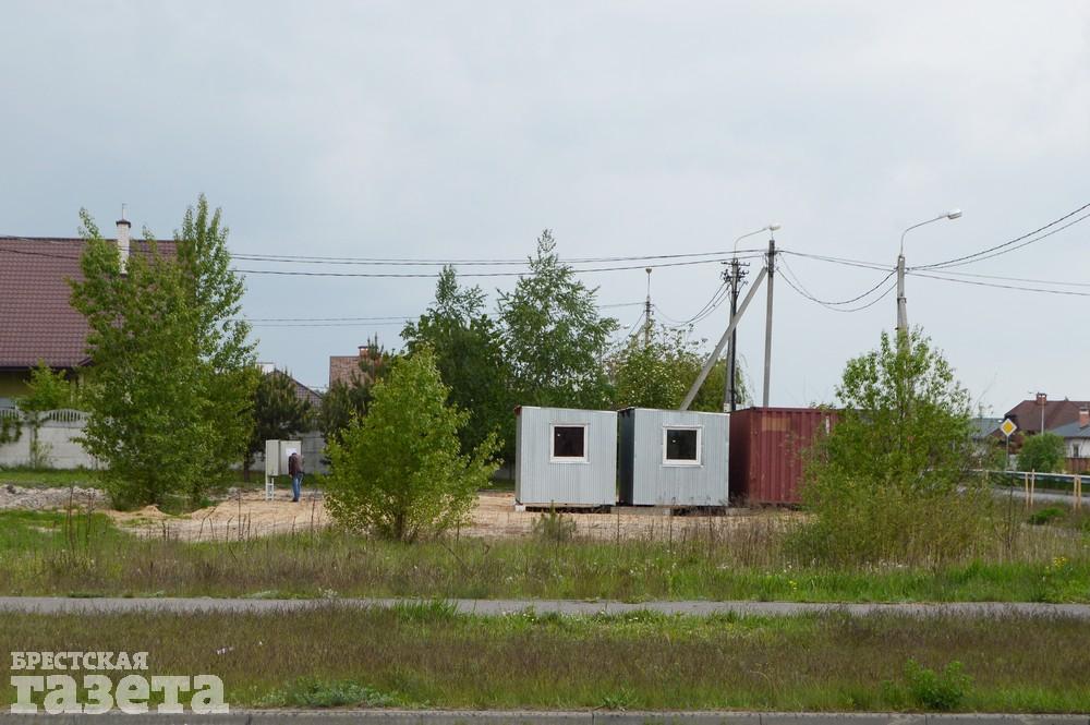 Как сейчас выглядит место в Бресте, где собираются строить «Скандинавское предместье». Фото: 