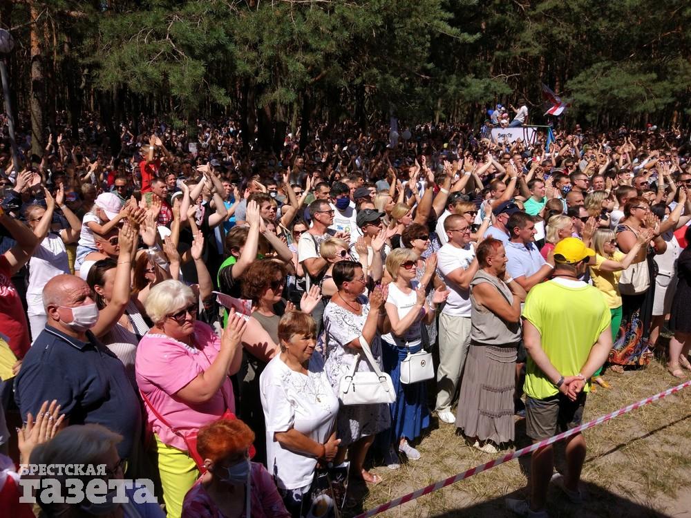 Митинг Светланы Тихановской в Бресте 2 августа 2020 года. Фото: Виктор МАРЧУК. «Брестская газета»
