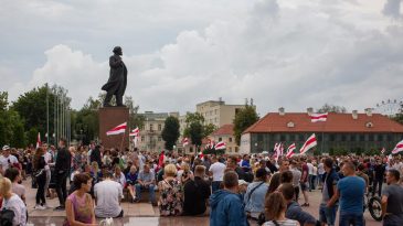 Новая гражданственность и отказ от лояльности: еще один год преодоления зависимости от советского прошлого