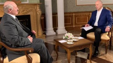 «Во время интервью звонил Зеленский». Гордон — о разговоре с Лукашенко, смерти Макея и «невнятности» Тихановской
