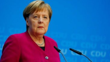 Деятели культуры в Германии призвали Меркель вступиться за Колесникову