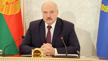 Лукашенко: «Нам предлагают поменять власть, законы и социальное ориентирование с особой формой циничности»