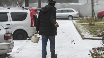 Минздрав: На Брестчине за помощью к врачам из-за гололеда и мороза обратились 100 человек