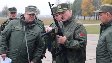 Все на борьбу с обществом! Как милитаризуется режим Лукашенко