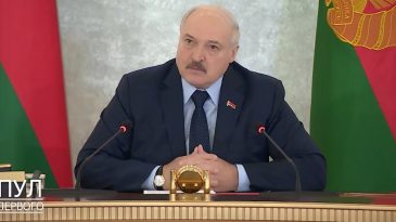 «Нечем заниматься? Вы почему закон нарушаете? У нас нет закона такого»: Лукашенко поругал Минздрав и МВД