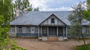 Брестчанину дали 2,5 года за комментарии, панский дом продают за 37 рублей: Что произошло в Бресте и области 2 марта