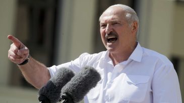 Как понять Лукашенко? Эксперт: «Когда отходит от бумажки и начинает разговаривать, можно понять, что на него повлияло»