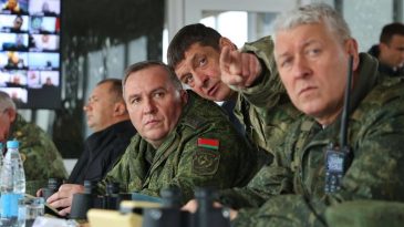 «Ясно, что было бы с нами, если бы мы туда полезли»: Беларуские военные анонимно прокомментировали войну в Украине