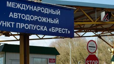 Постоять в очереди, провезти технику, пересесть в автобус поближе: Как беларусы зарабатывают на границе с Польшей