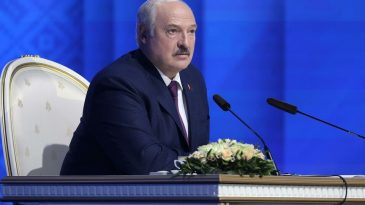 «Вождь ядерной державы». На кого рассчитаны новые призывы Лукашенко к страху и трепету