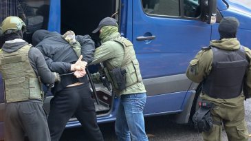 Силовики задержали еще одного брестчанина, +3 «экстремиста»: что произошло в Бресте и области 16 февраля
