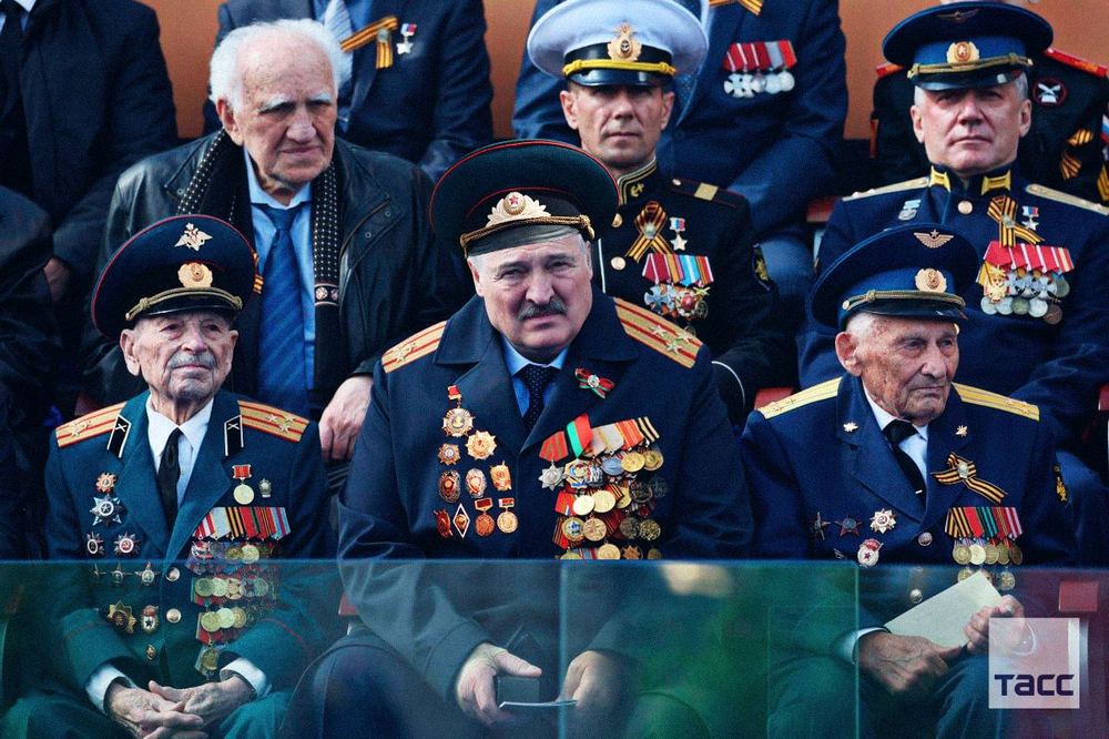 Лукашенко на параде