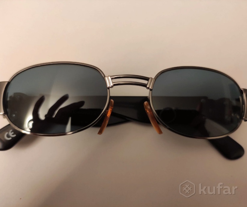 Cолнцезащитные очки Gianni Versace за 1238 BYN. Фото: kufar.by.