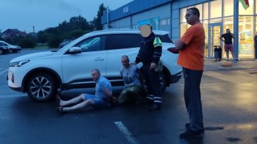 «Добро пожаловать на клачок стабильнасти»: Как беларусы отреагировали на задержание в Ивацевичах россиян в Z-автомобиле