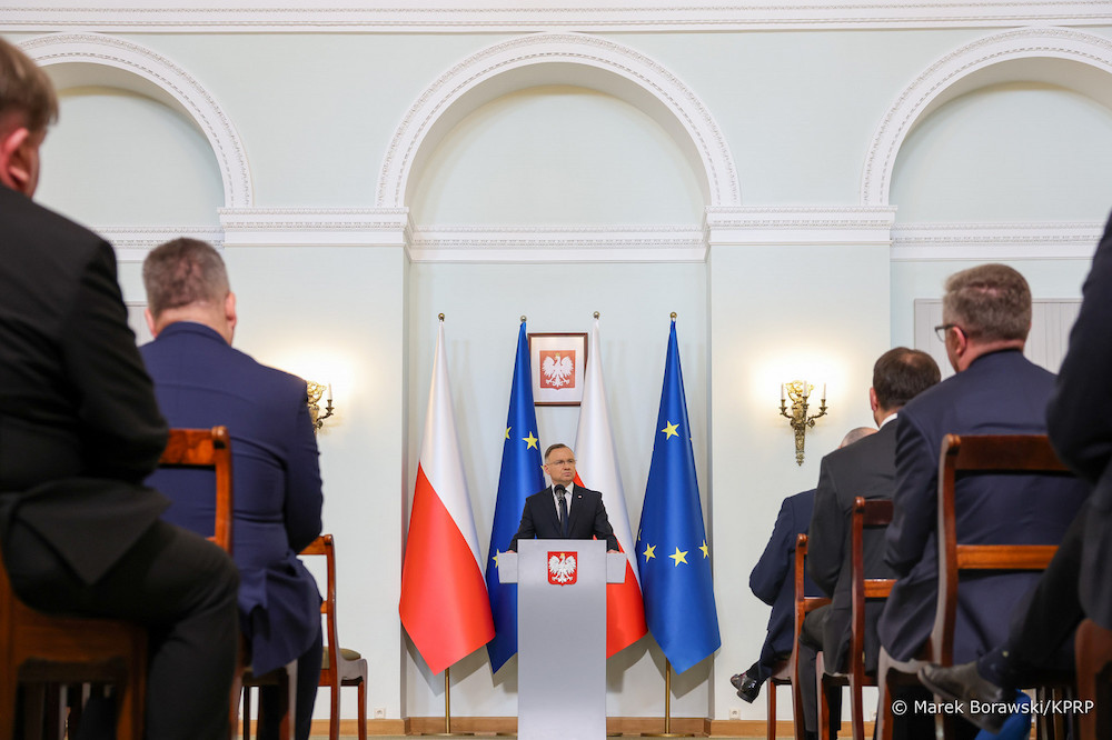Анджей Дуда в июне 2023 года на встрече с польскими послами. Фото: prezydent.pl. 