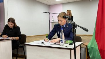 Брестчанина внесли в «список террористов», «показательный» суд в школе: Что произошло в Бресте и области 4 октября