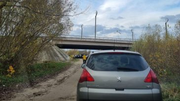 Страсти в автомобильной очереди на выезд в Польшу, суды за срыв госфлагов: Что произошло в Бресте и области 6 ноября