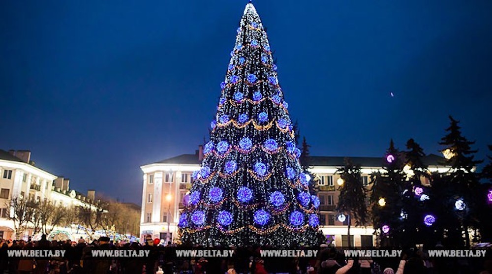 Открытие новогодней елки в Бресте на площади Ленина. Декабрь 2016 года. Фото: БЕЛТА.