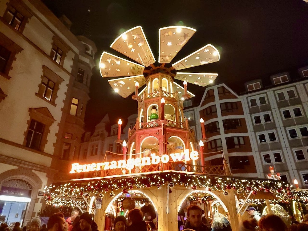 Праздничный вертеп на рождественской ярмарке в Лейпциге. Фото: BGmedia.