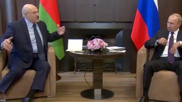 Александр Фридман: Лукашенко всегда готов услужить Путину, но только с калькулятором в руках