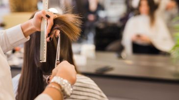 «Не стремлюсь работать с нашими»‎: беларуские мастера-парикмахеры о работе в Польше на себя и в салоне