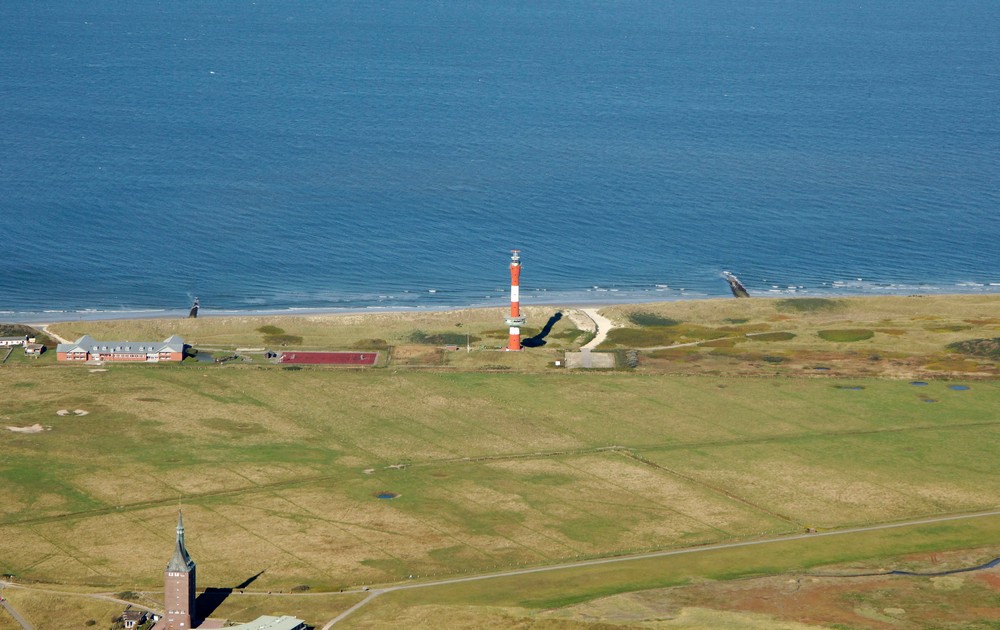 Новый маяк на острове Вангероге. Фото: marinas.com