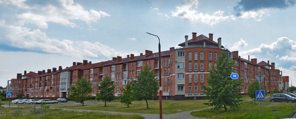 Многоэтажный жилой дом на ул. Ясеневой, где была продана самая большая по площади квартира в Бресте в апреле 2024 года. Фото: wikidom.