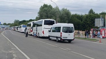 Брестчанина задержали за комментарии, на границе вернулись автобусные очереди: что произошло в Бресте и области 1 июля
