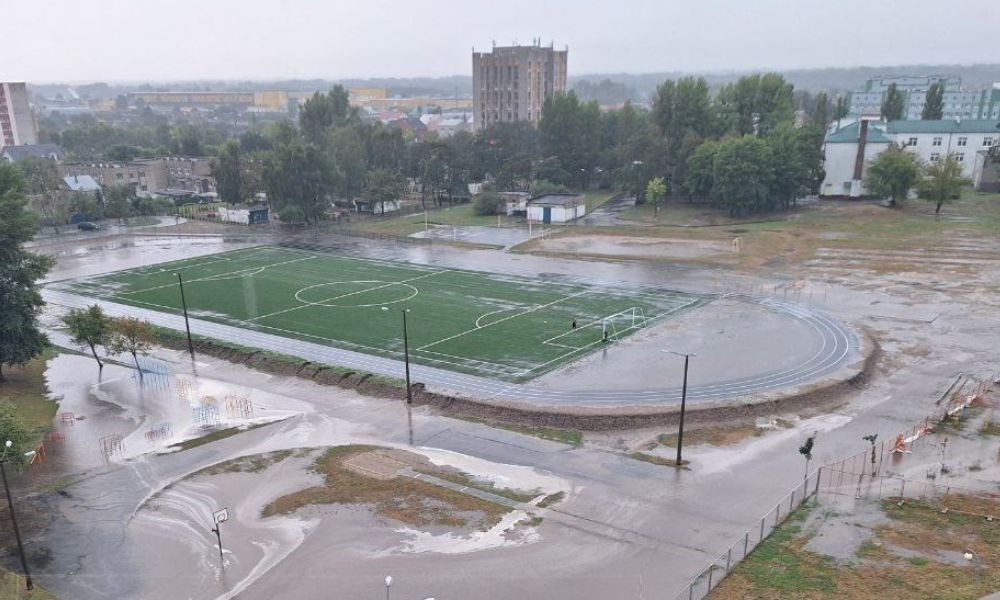 Новый стадион на Речице после ливня. 15 сентября 2024 года. Фото: Телеграм.