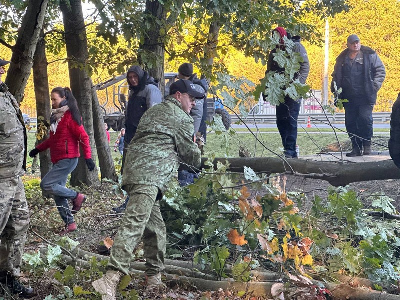 Сергей Лободинский во время месячника был в военной одежде. Фото: Брестский горисполком