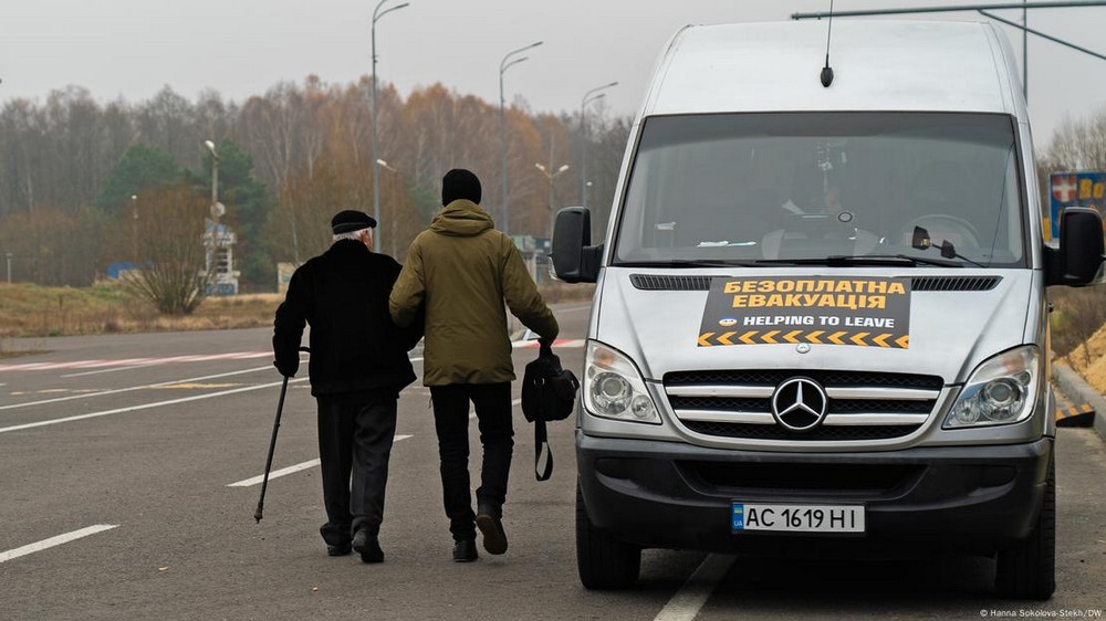 Украинцы на погранпереходе «Мокраны — Доманово». Фото: Hanna Sokolova-Stekh, DW