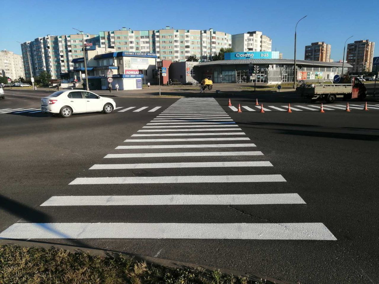 Диагональный пешеходный переход на Ковалево в Бресте.