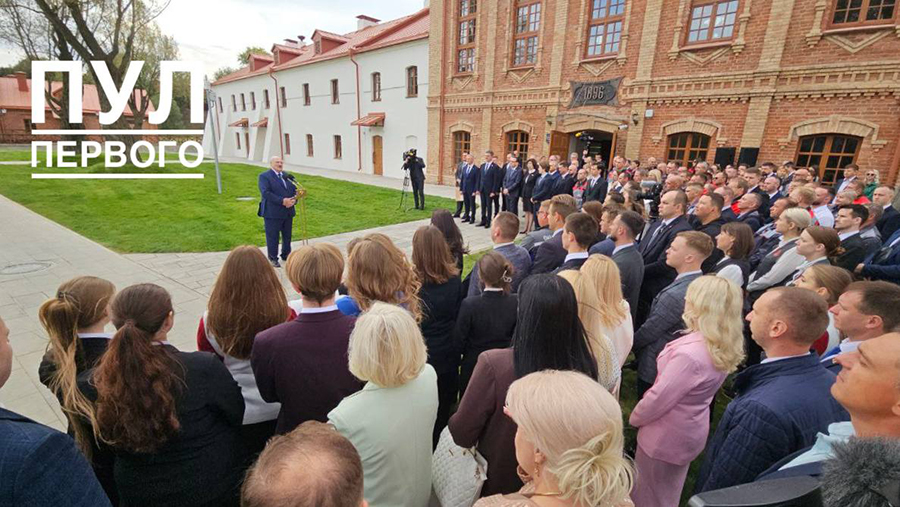 Александр Лукашенко посетил реконструированный комплекс «Лошицкий» в Минске.