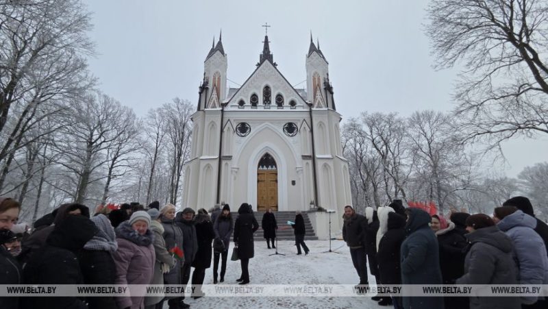Перед церемонией открытия каплицы Ожешко в Дрогичинском районе