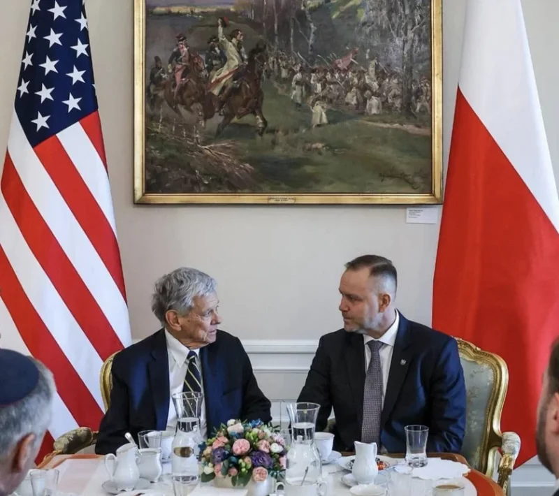 Посланник президента США Джон Коул во время встречи с президентом Польши Каролем Навроцким
