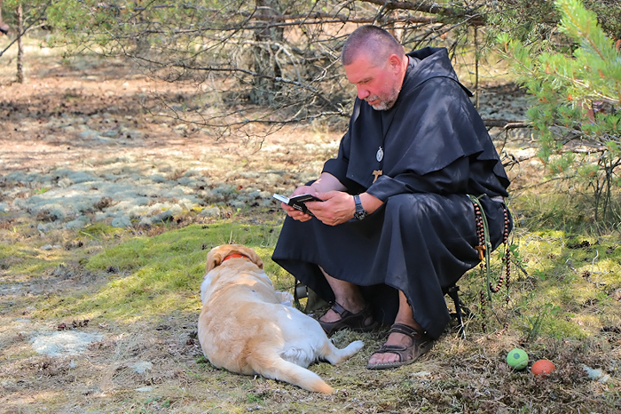 Монах-францисканец Лех Баханек из Ивенца. Фото: catholicnews.by